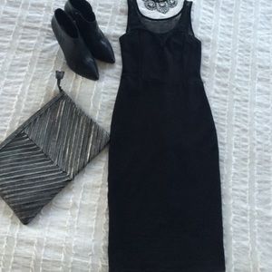 Lulu's black dress